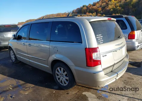 2013 Chrysler Town & Country Touring из США, поврежденный, VIN 2C4RC1BG6DR604565